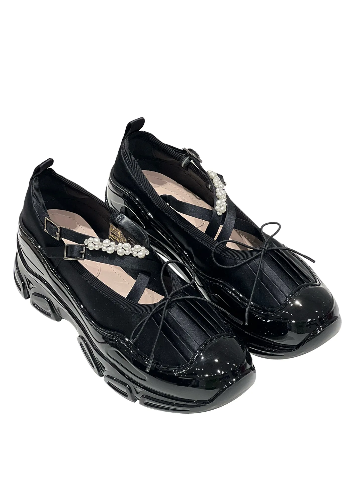 CLASSIC CRISS CROSS TRACKER BALLERINA (BLACK)