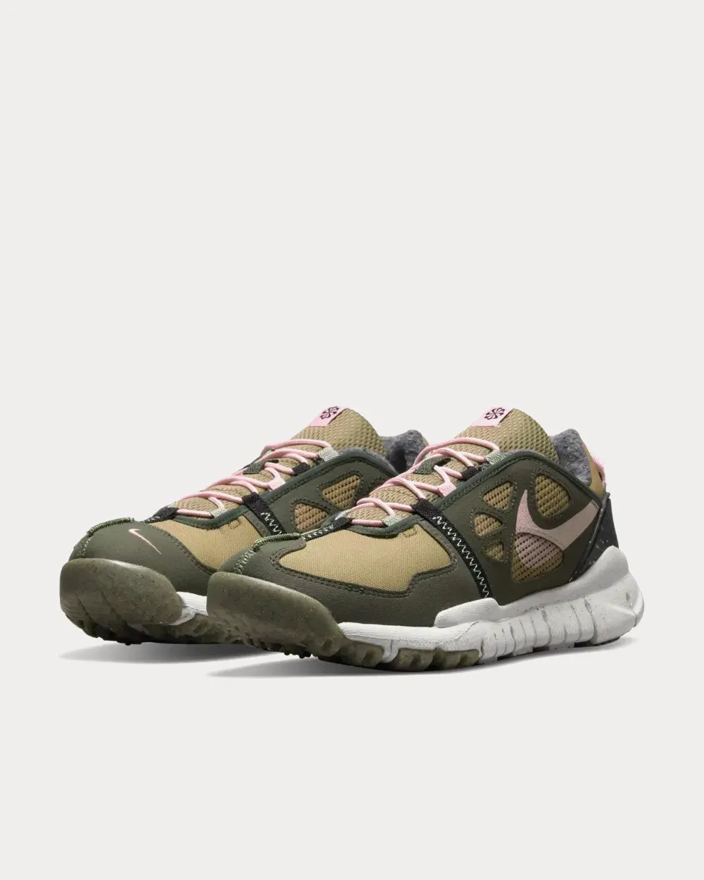 Free Terra Vista Brown Kelp and Pink Glaze Low Top Sneakers