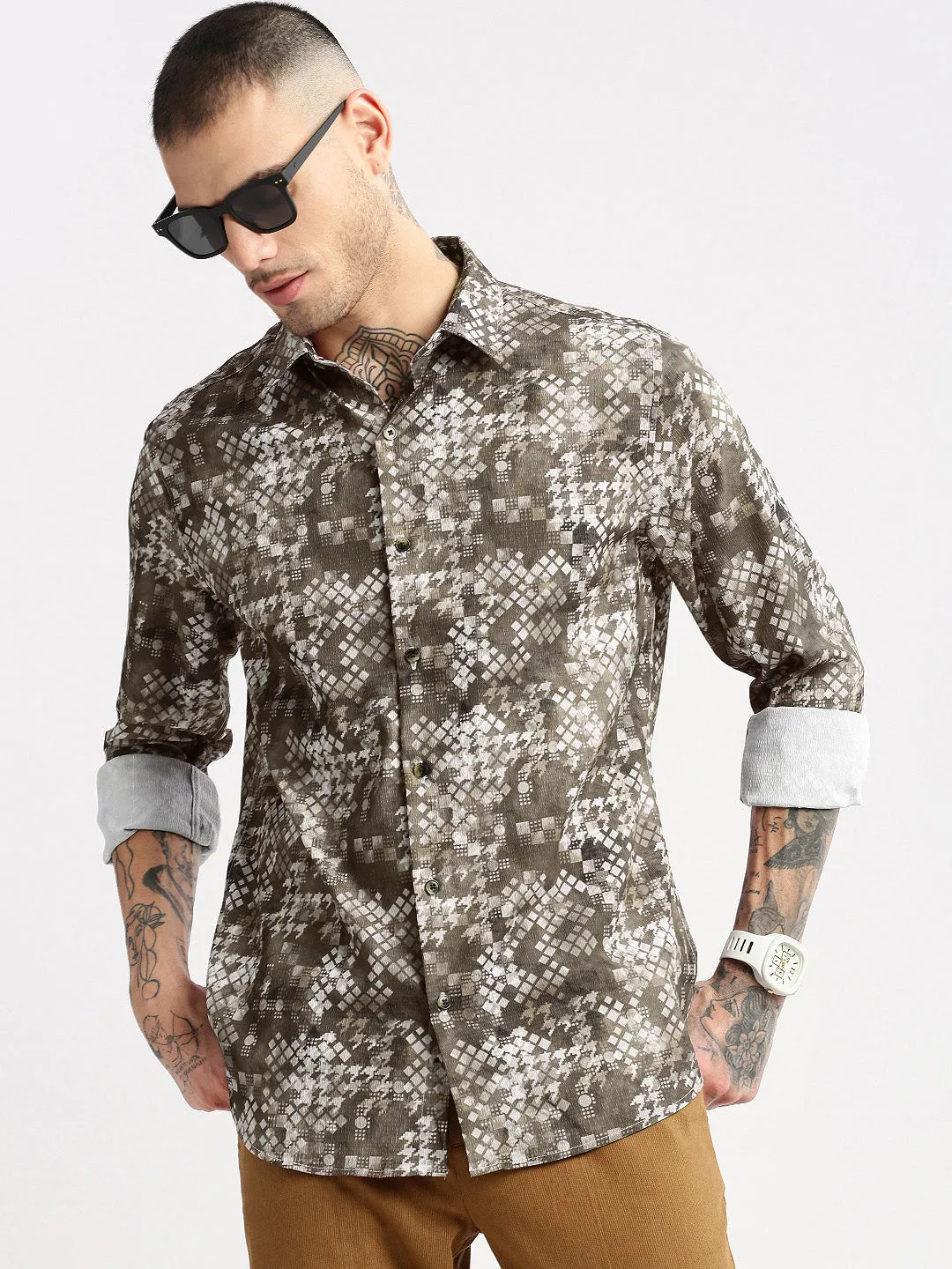 Men Olive Standard Slim Fit Abstract Printed Spread Collar Casual Shirt