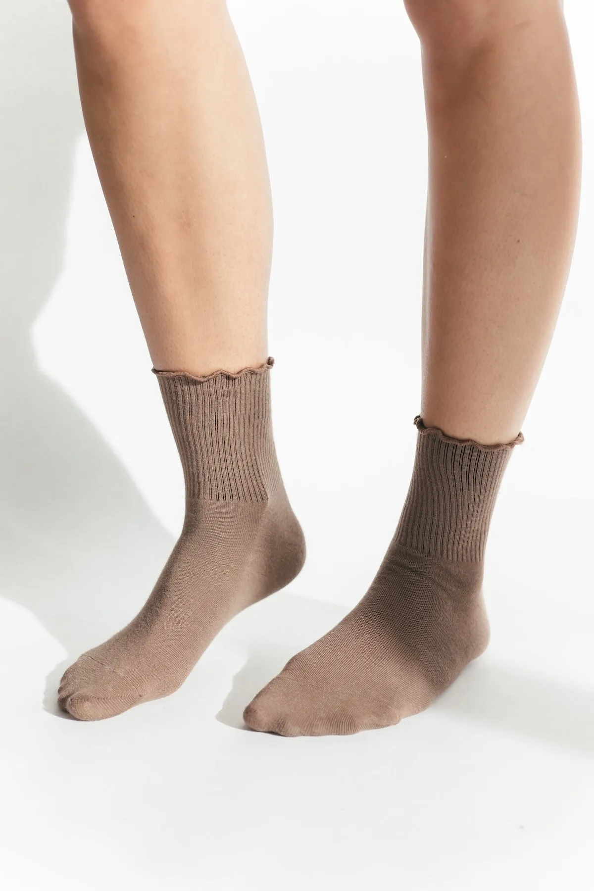 Molly Ruffled Ankle Sock - Brown
