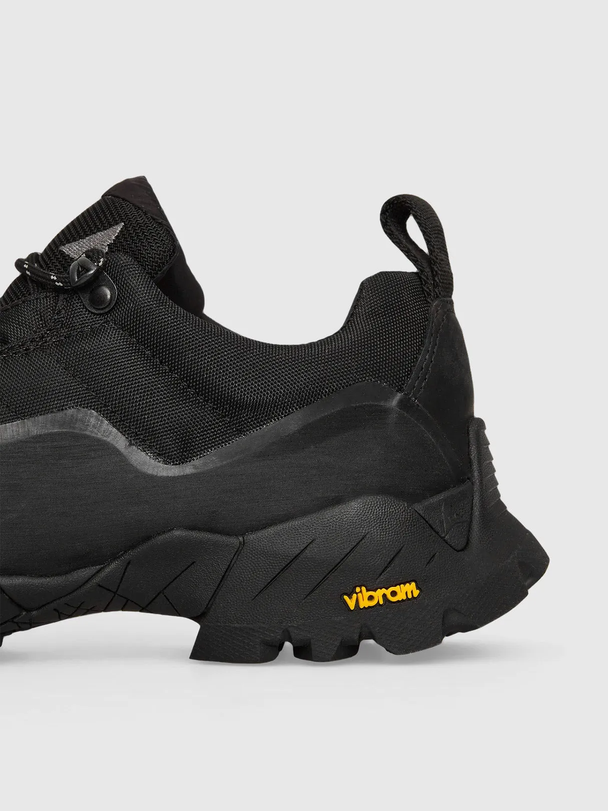 ROA Khatarina Runner Black