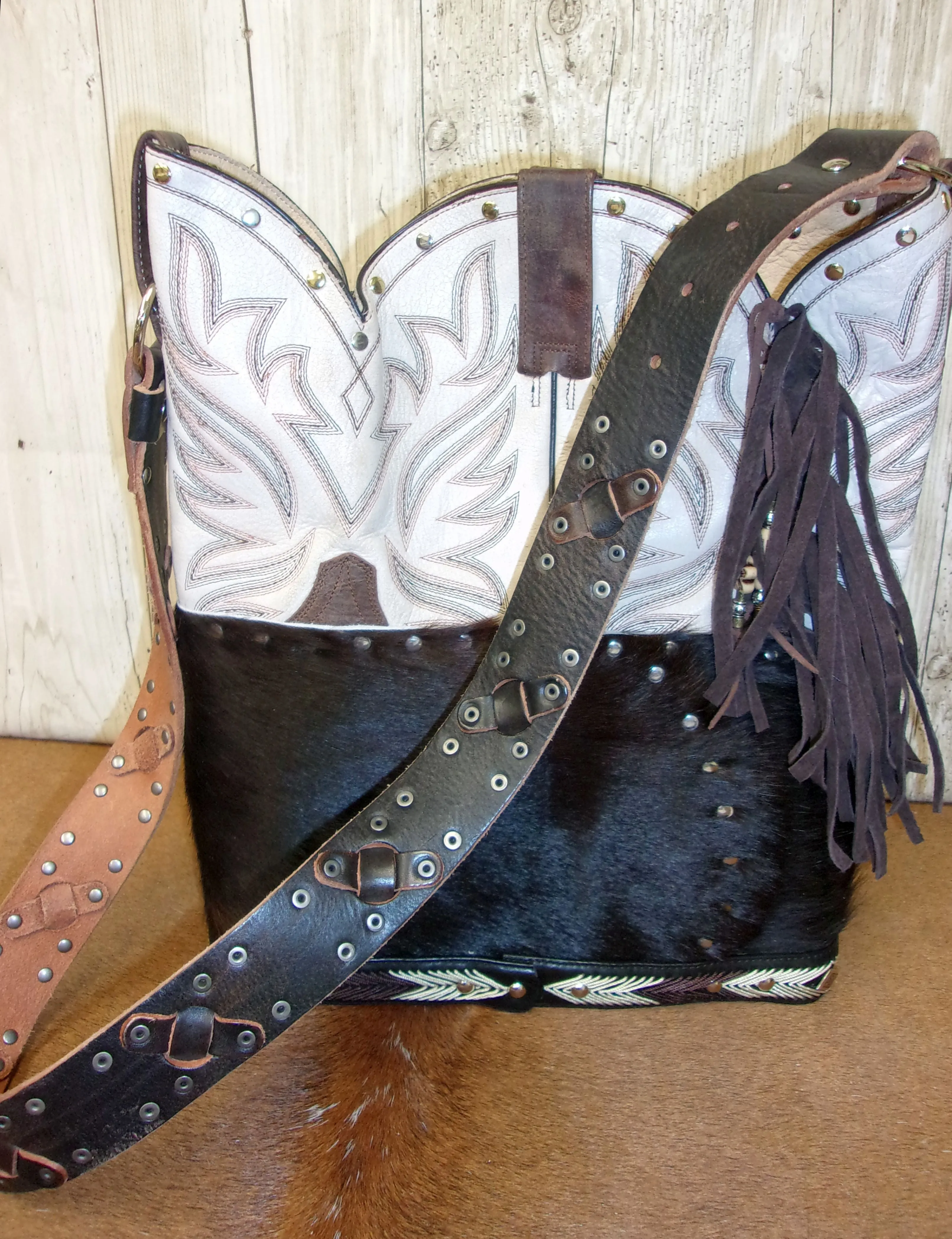 Top Shelf Cowboy Boot Purse with Fringe TS304